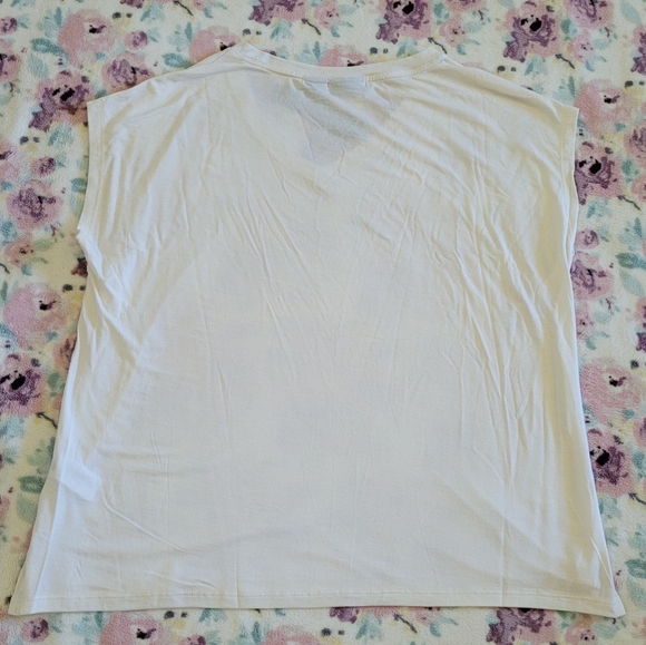Tahari Cream Colored V-Neck Top - NWT - Picture 2 of 11